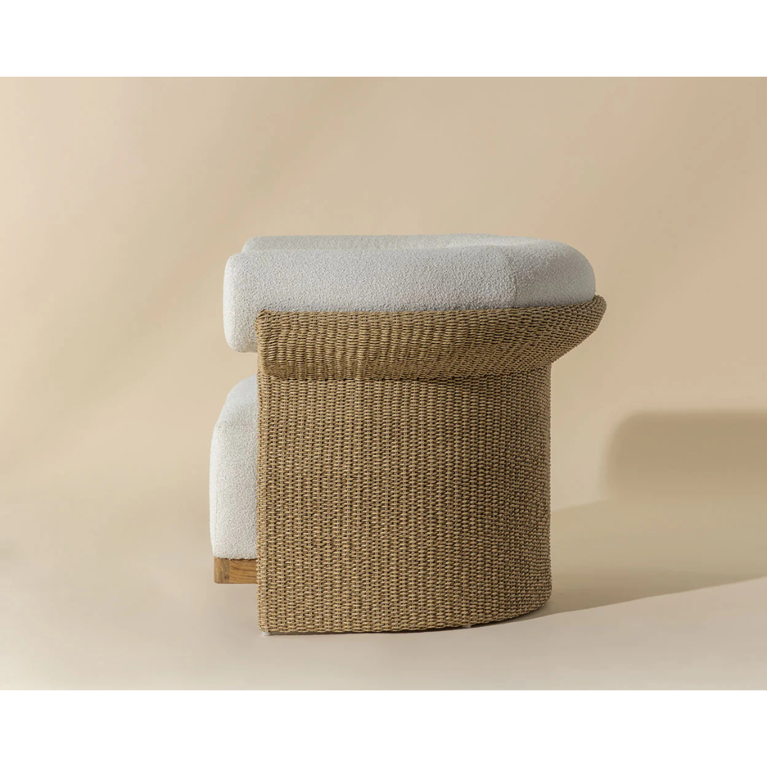 Aria Outdoor Lounge Chair