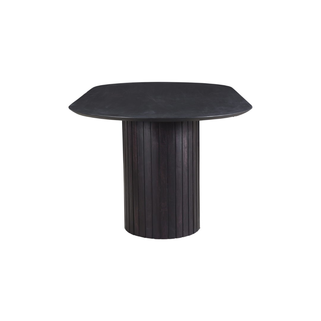Portlyn Dining Table