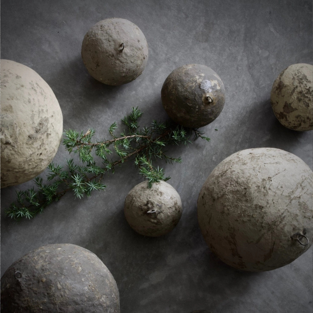 Mocha Papier-Mache Ball