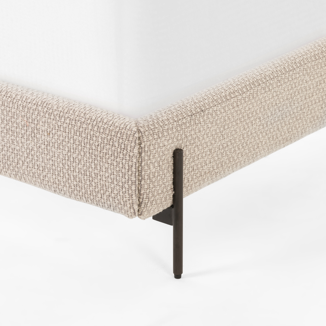 Delouise Bed