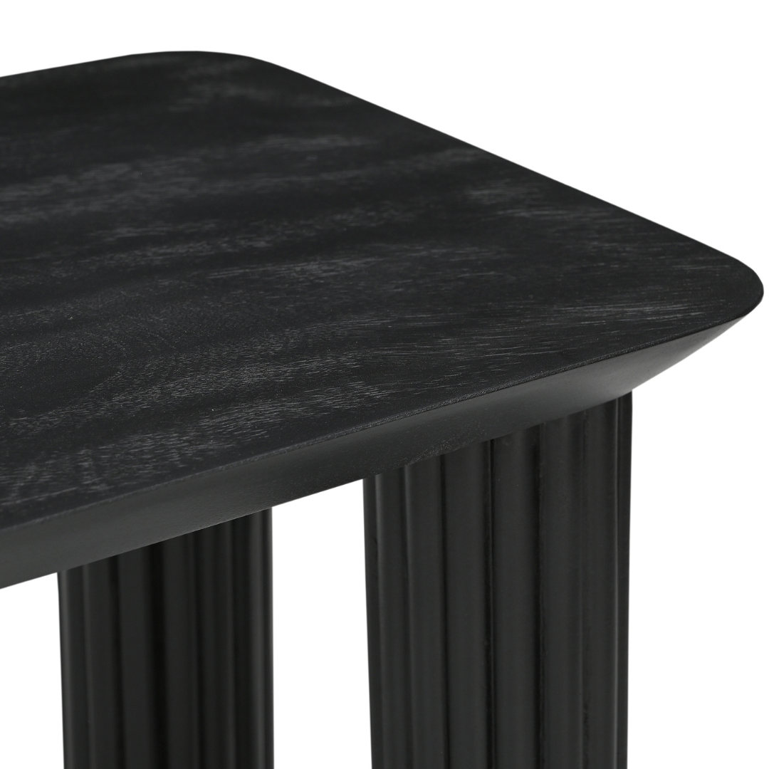 Sangra Dining Table