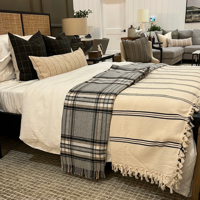 Classic Plaid Light Grey Throw