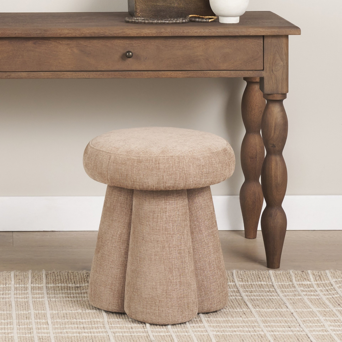 Oona Ottoman