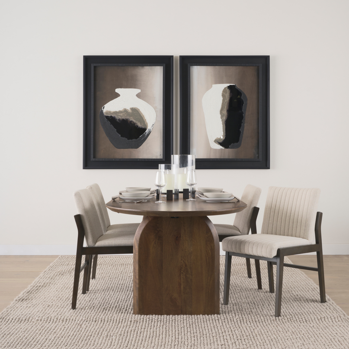 Isla Oval Dining Table