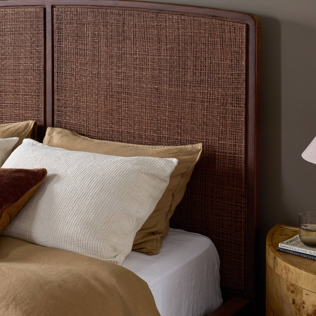Severin Bed