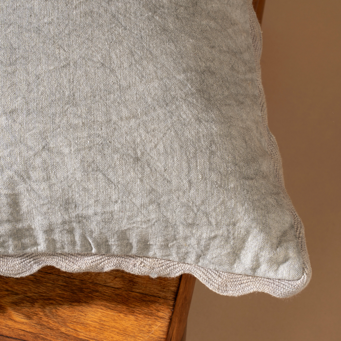 Scalloped Edge Pillow - Fog [20" x 20"]