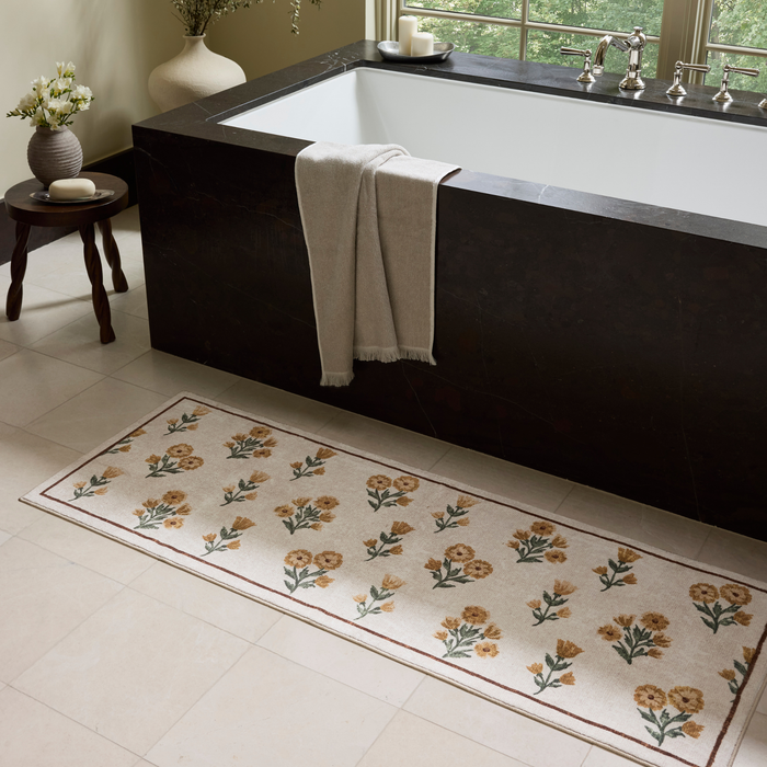 Clove CLO-02 (Chris Loves Julia × Loloi) Bath Mat [Ivory/Wheat]