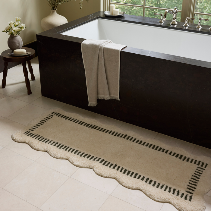 Valerie (Chris Loves Julia × Loloi) VLR-01 Bath Mat [Ivory/Green]
