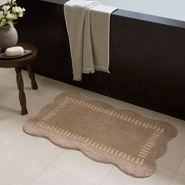 Valerie (Chris Loves Julia × Loloi) VLR-01 Bath Mat [Blush/Ivory]