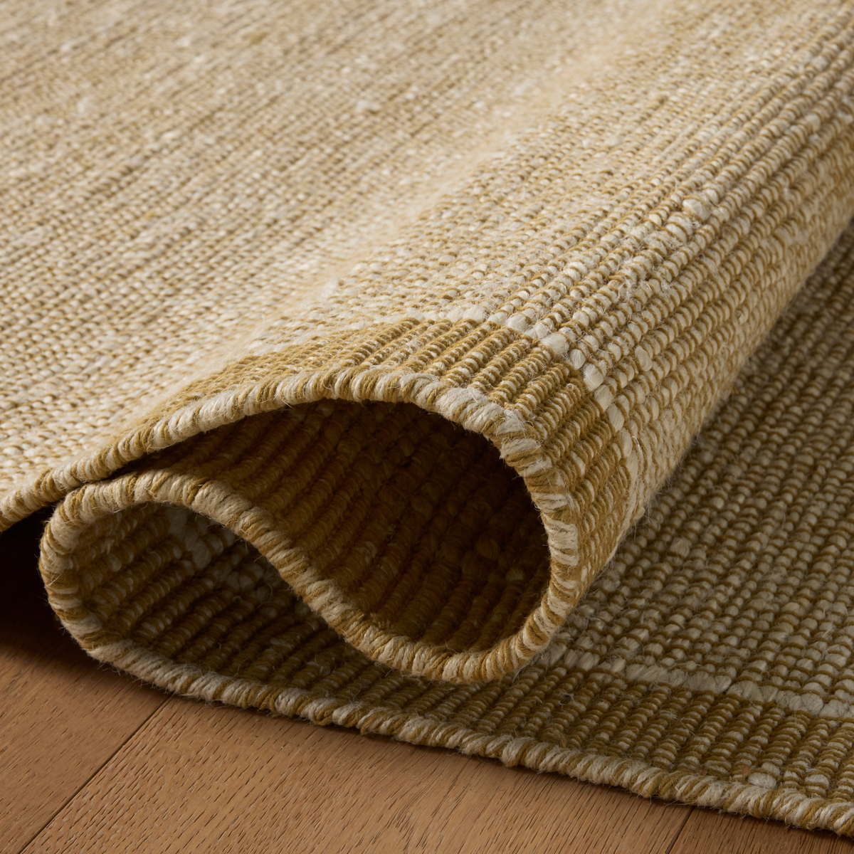 Gertrude (Amber Lewis × Loloi) GRT-01 Rug [Ivory/Ochre]