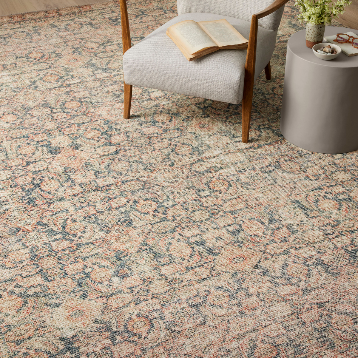 Aubrey AUB-01 (AR) Rug [Navy / Multi]