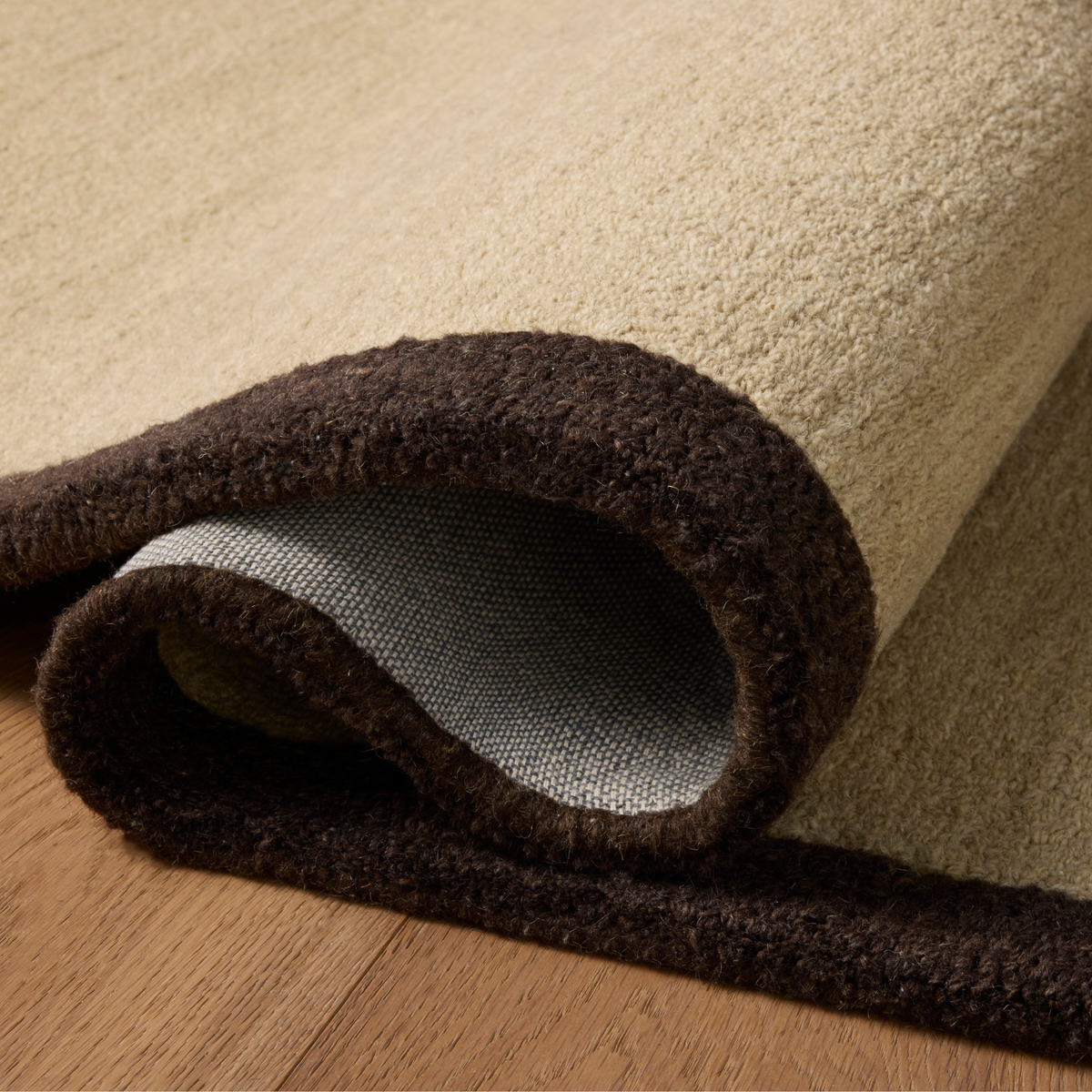 Emmeline (Chris Loves Julia × Loloi) EML-01 Rug [Linen/Espresso]
