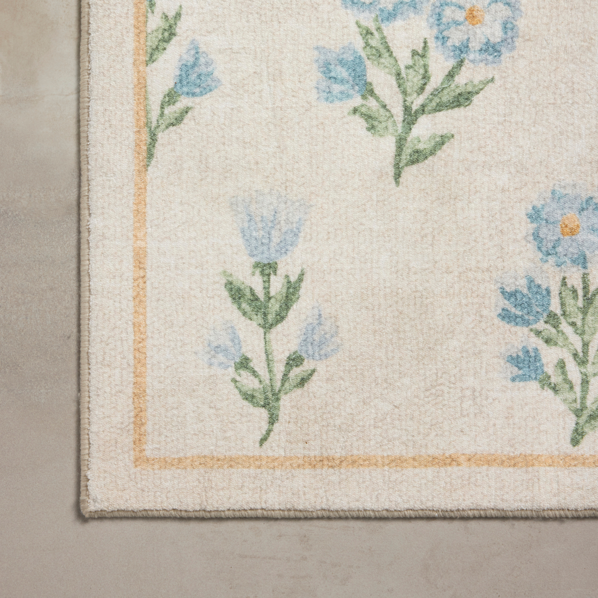 Clove CLO-02 (Chris Loves Julia × Loloi) Bath Mat [Ivory/Lt. Blue]