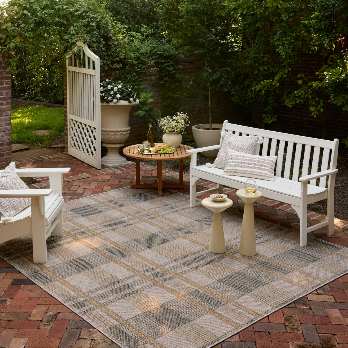 Birch BIR-05 Indoor/Outdoor Rug [Bone/Gold]