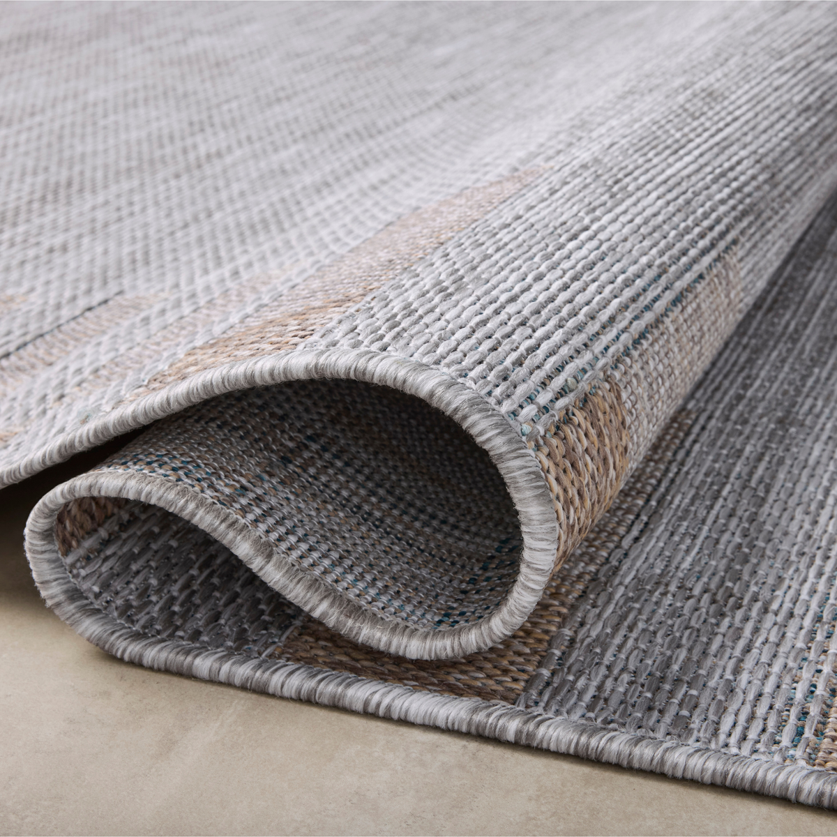 Topanga (Amber Lewis × Loloi) TOP-08 Indoor/Outdoor Rug [Silver/Natural]