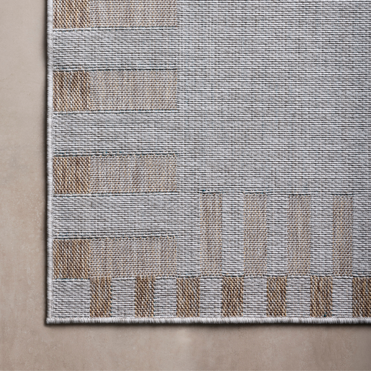 Topanga (Amber Lewis × Loloi) TOP-08 Indoor/Outdoor Rug [Silver/Natural]