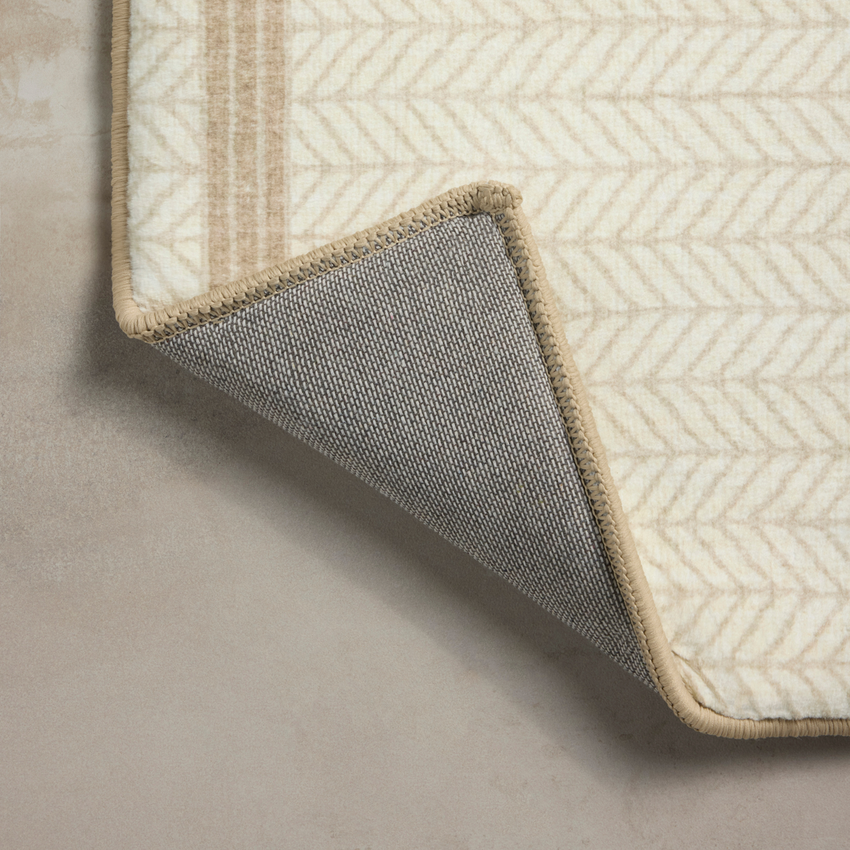 Marvin (Chris Loves Julia × Loloi) MRV-01 Bath Mat [Ivory/Neutral]