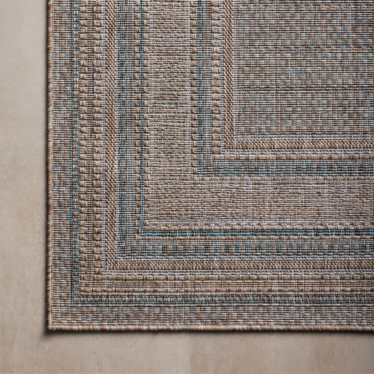 Topanga (Amber Lewis × Loloi) TOP-05 Indoor/Outdoor Rug [Natural/Teal]