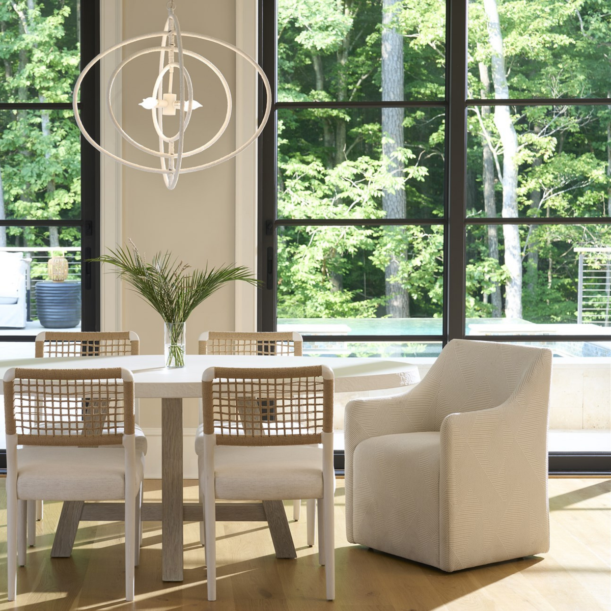 Darya 80" Oval Dining Table