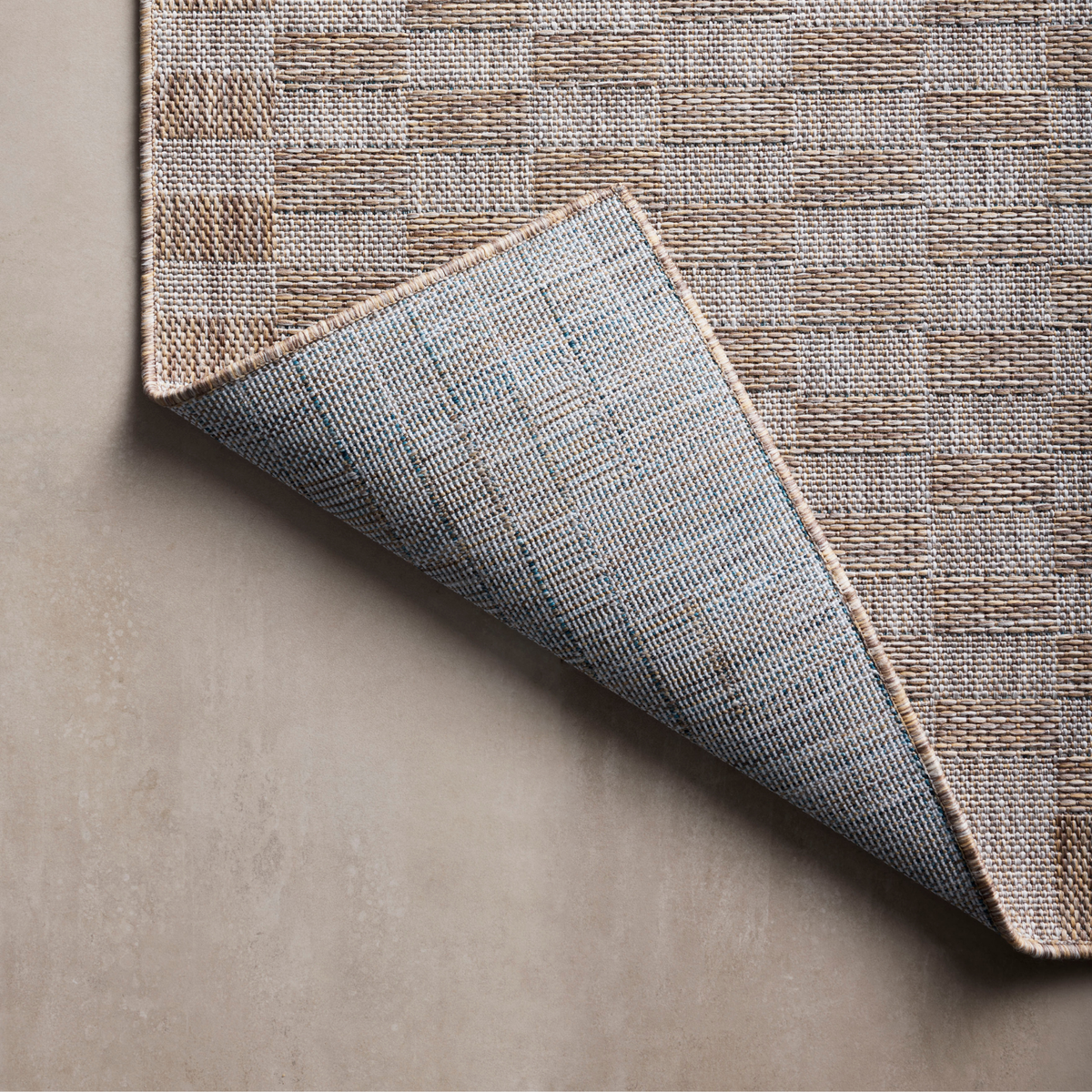Topanga (Amber Lewis × Loloi) TOP-03 Indoor/Outdoor Rug [Natural/Dove]