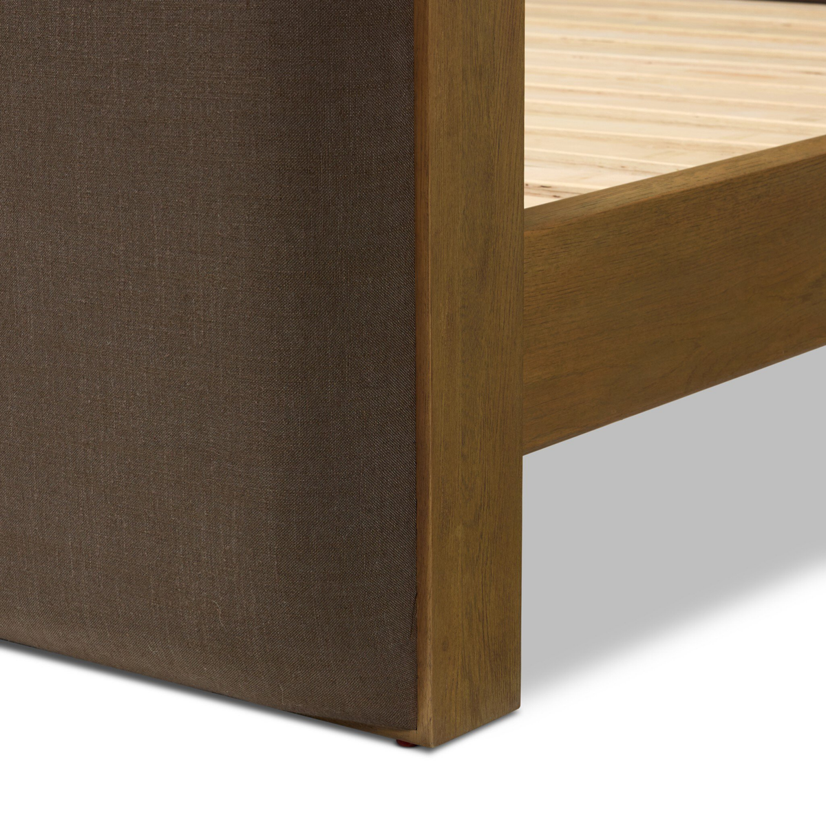 Pierce King Bed [Savoy Coffee]