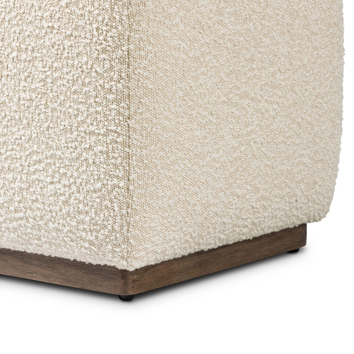 Sinclair Accent Bench [Performance Fabric]