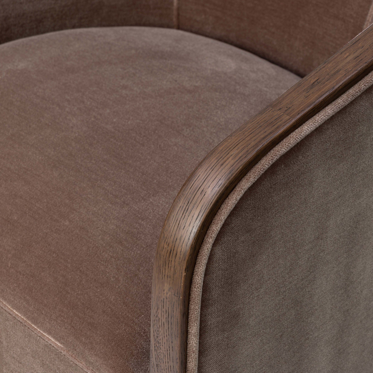 Voss Chair [Monte Mushroom]