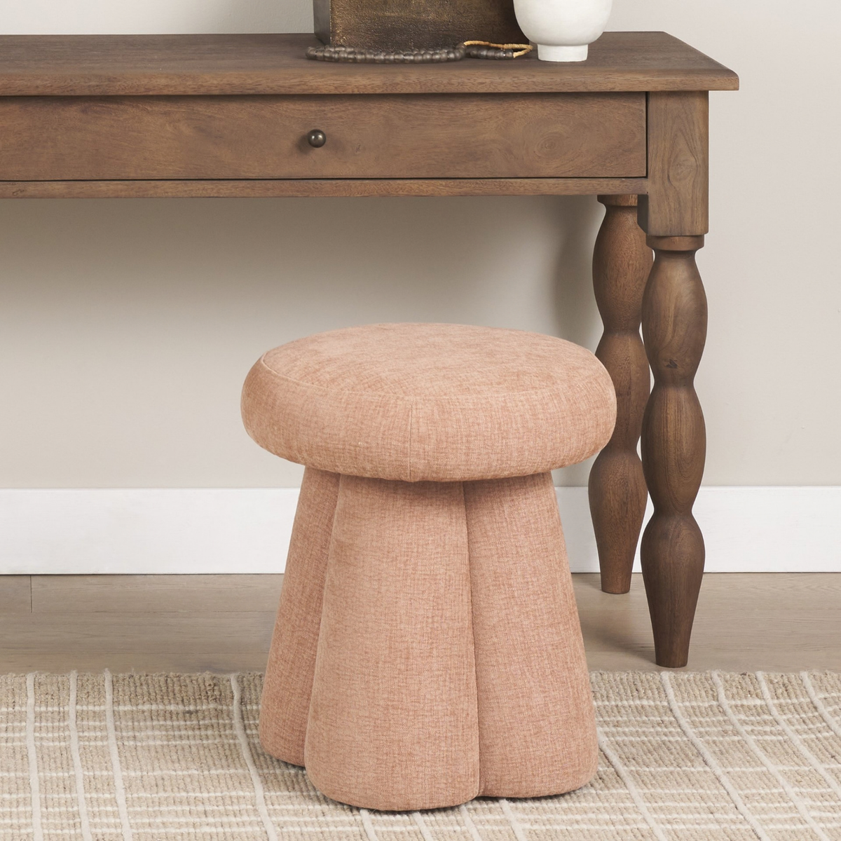 Oona Ottoman