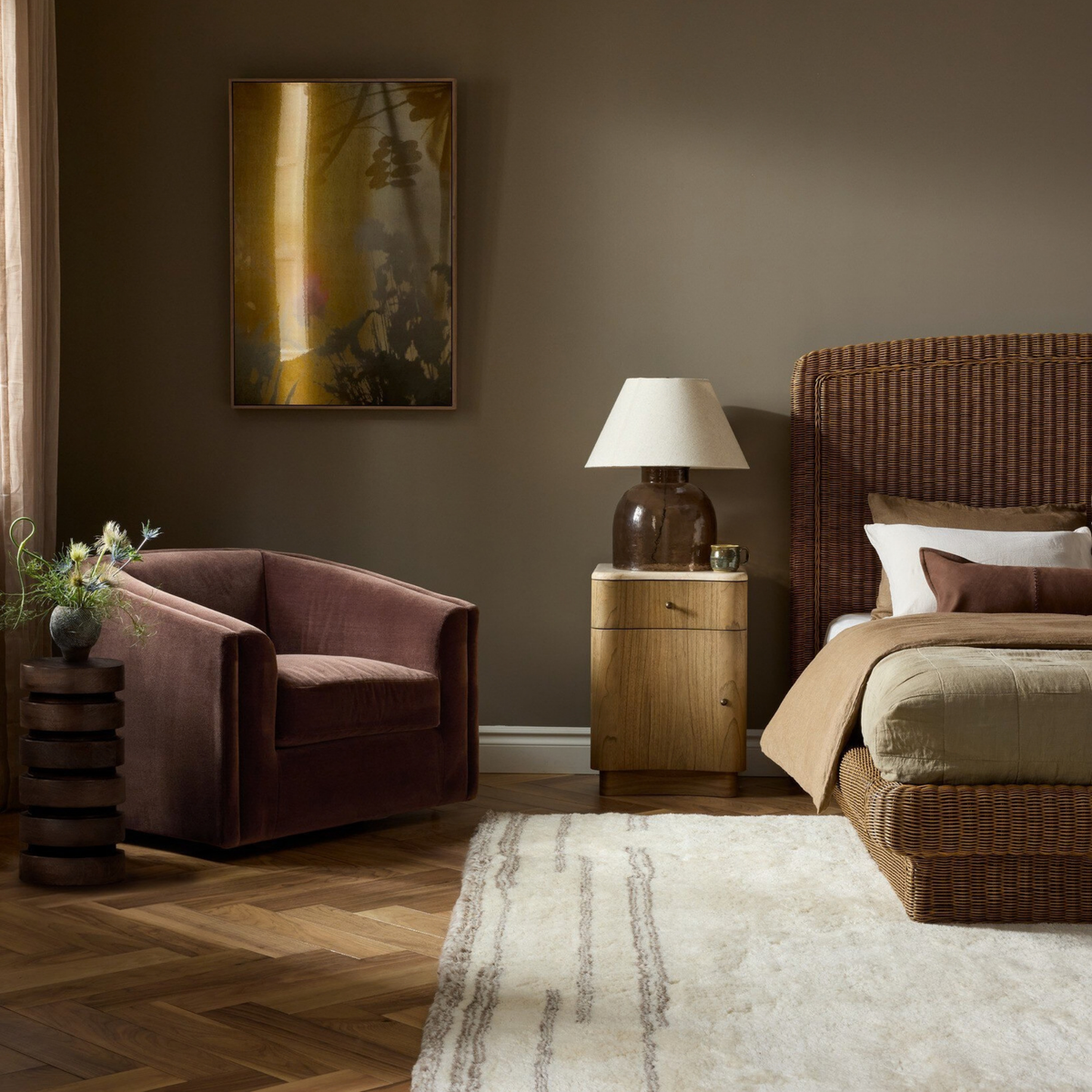Pauline Swivel Chair