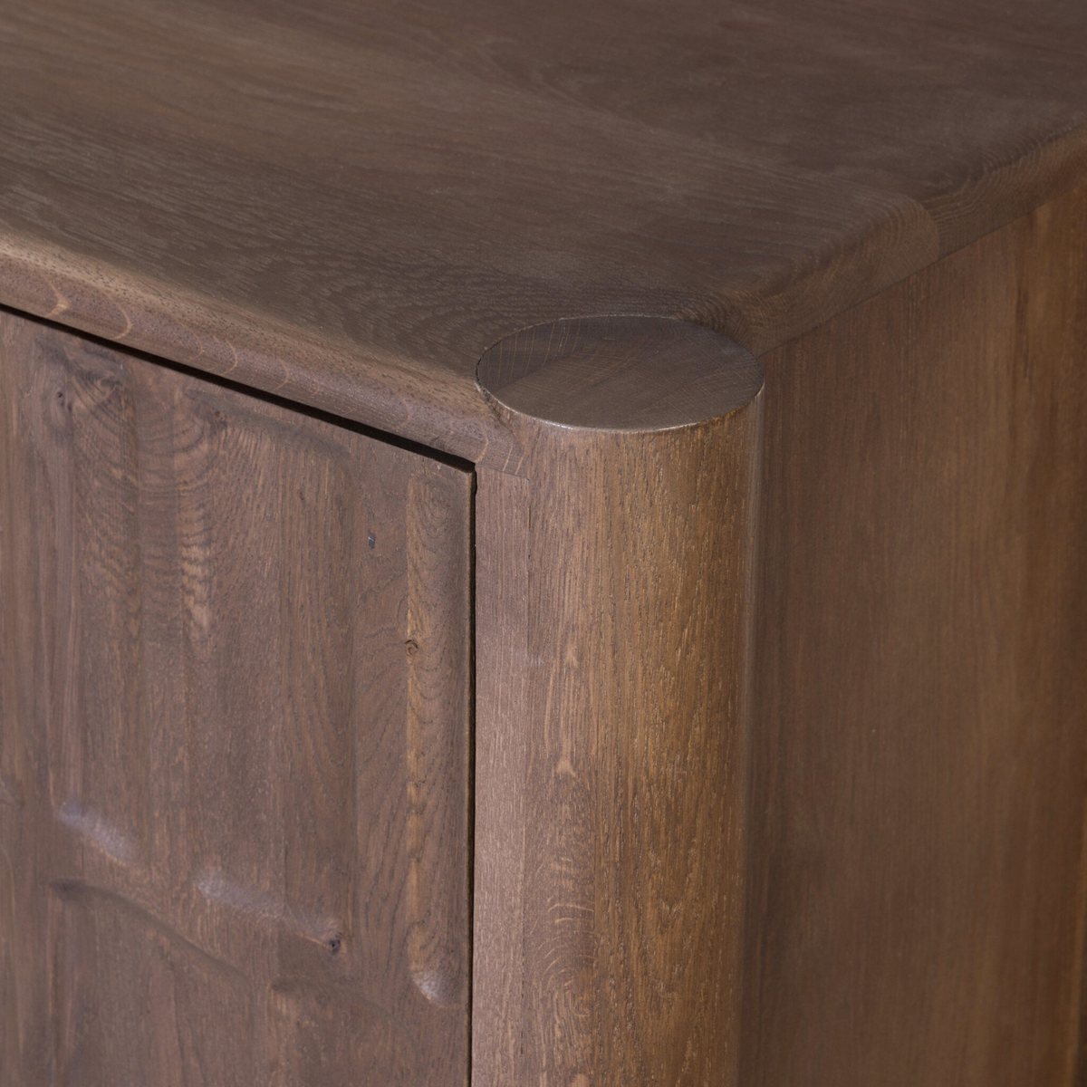 Ezri 4-Door Sideboard [in Cocoa Oak]