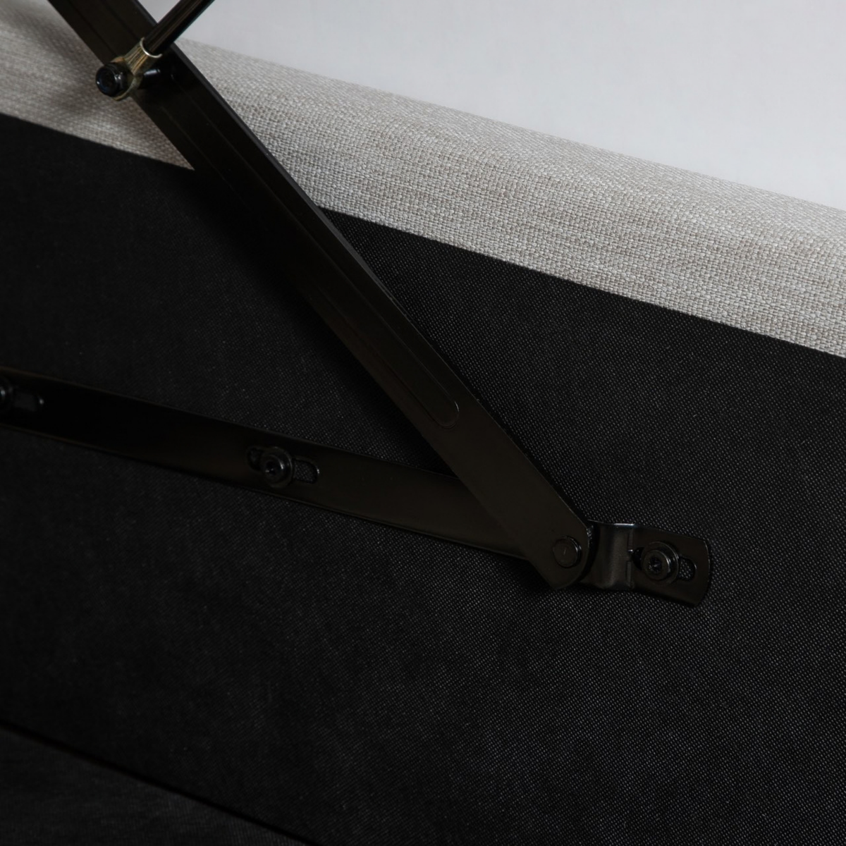 Jordan Short Storage Bed [Sand]