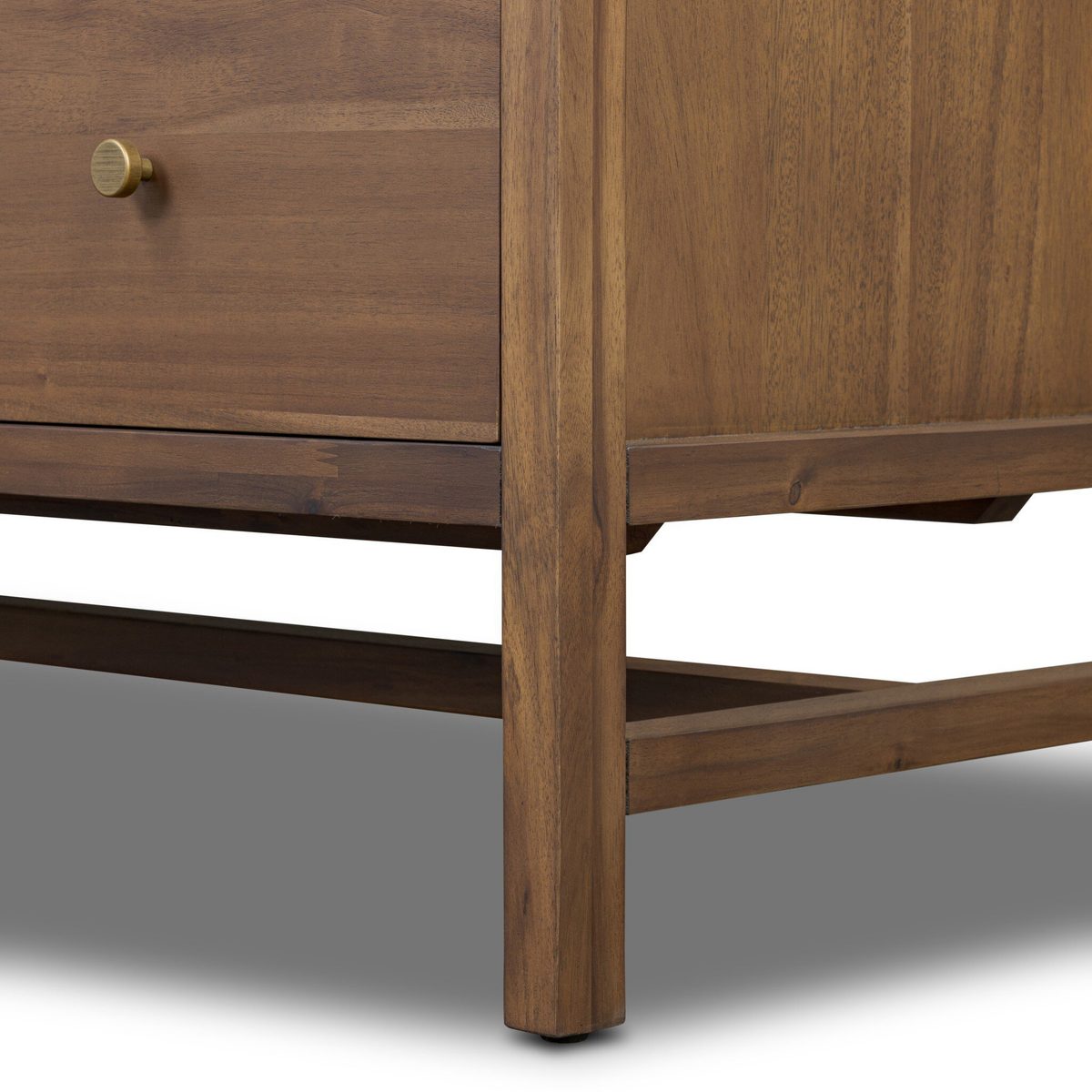 Sullivan 8-Drawer Dresser