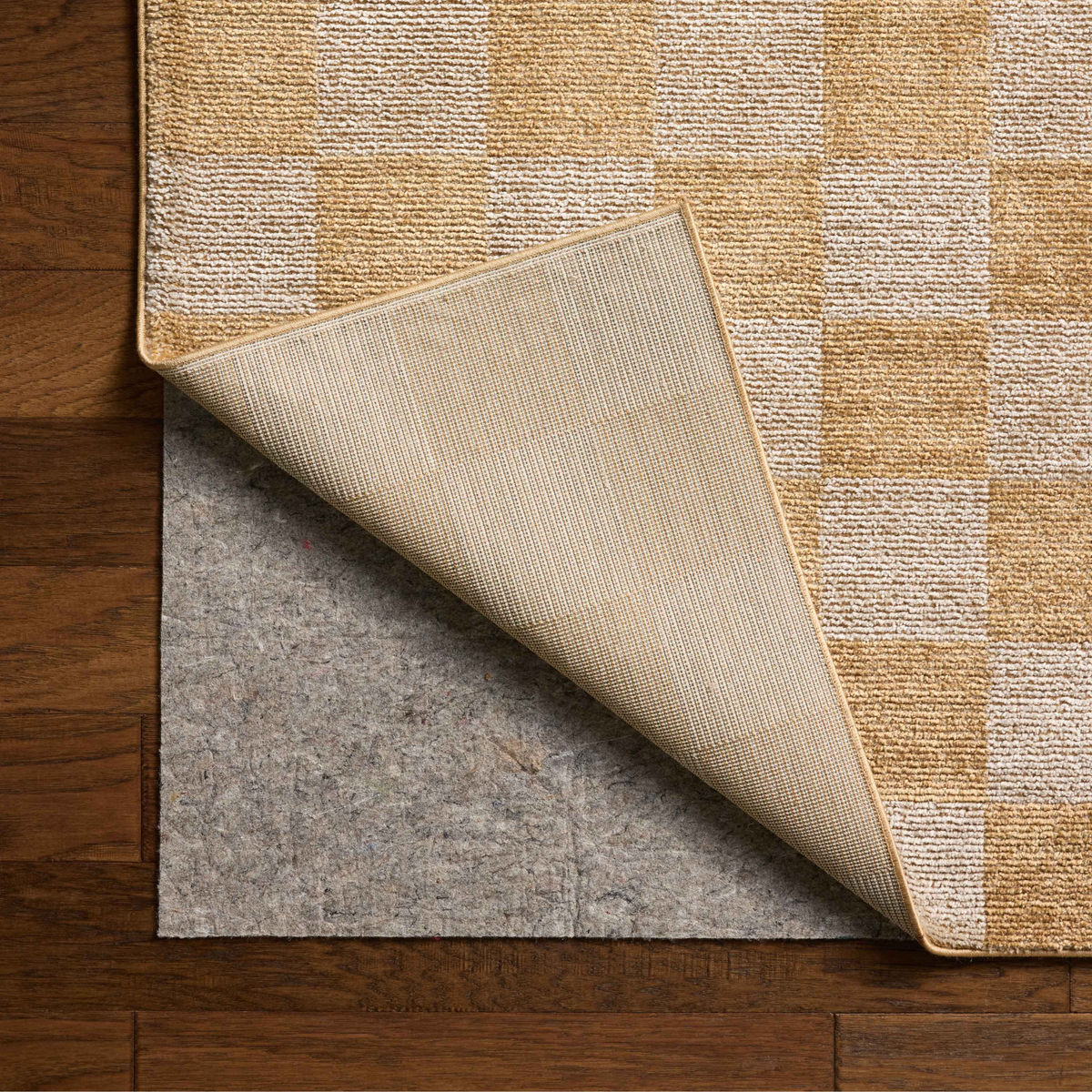 Calvin CLV-01 (Chris Loves Julia × Loloi) Rug [Apricot/Ivory]