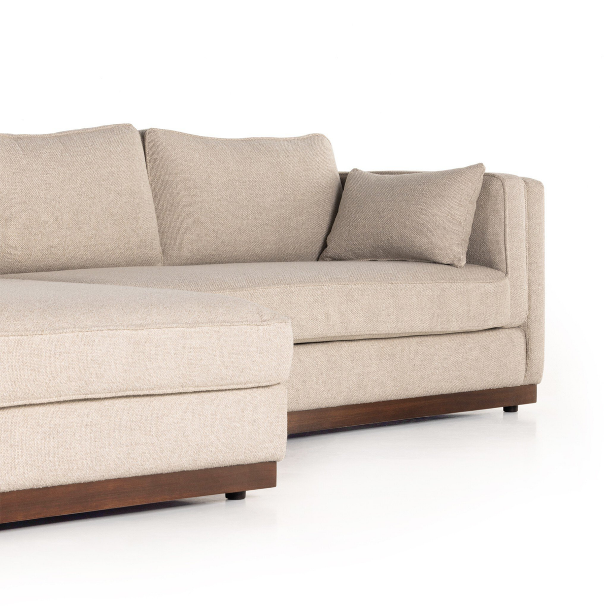 Lawrence 2-Piece Sectional w/ Chaise [Performance]