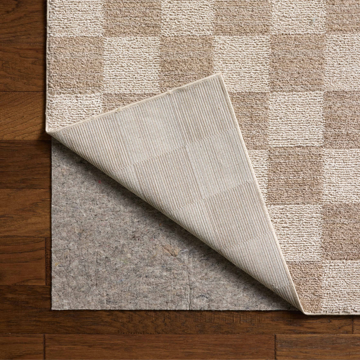 Calvin CLV-01 (Chris Loves Julia × Loloi) Rug [Pebble/Ivory]