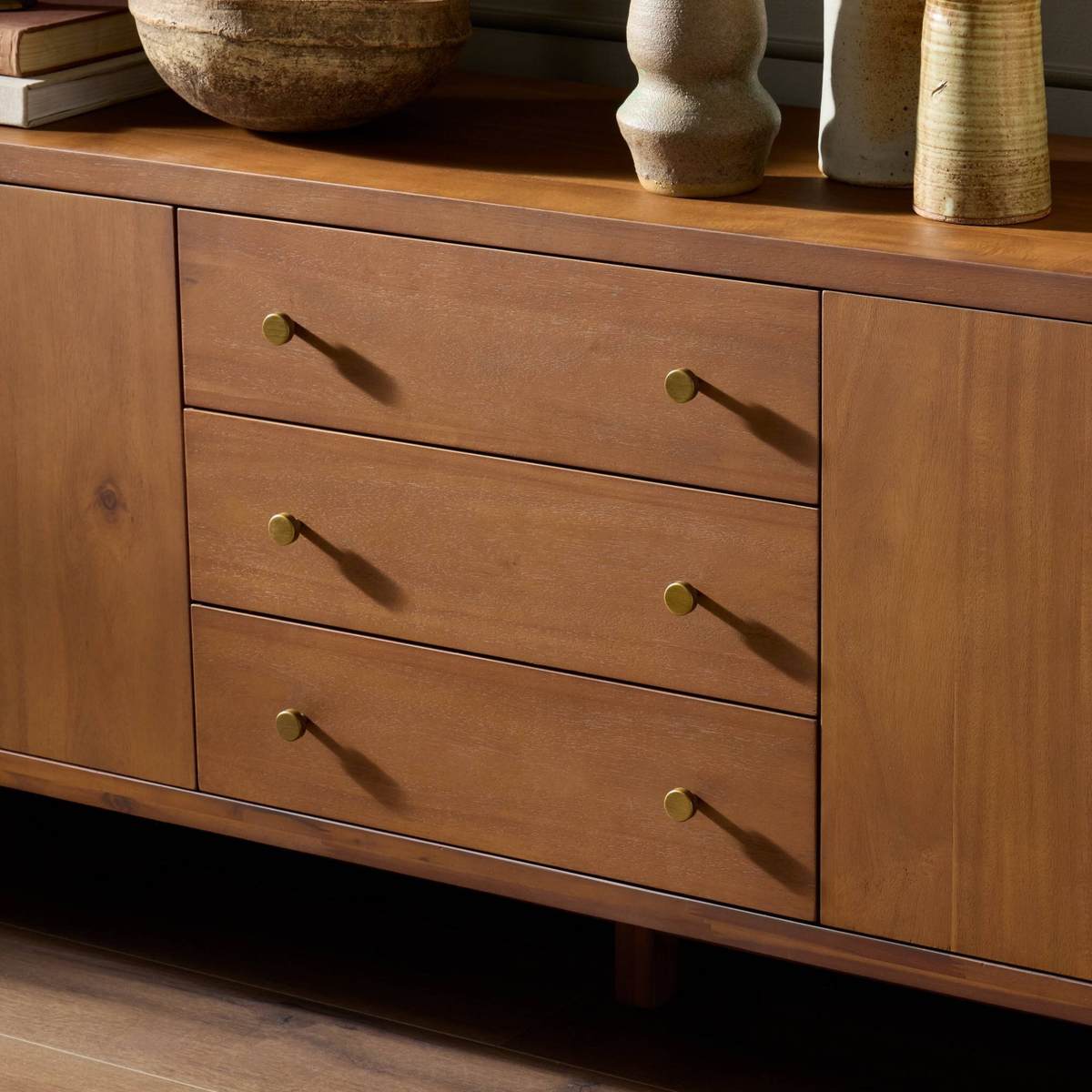 Sullivan Media Console