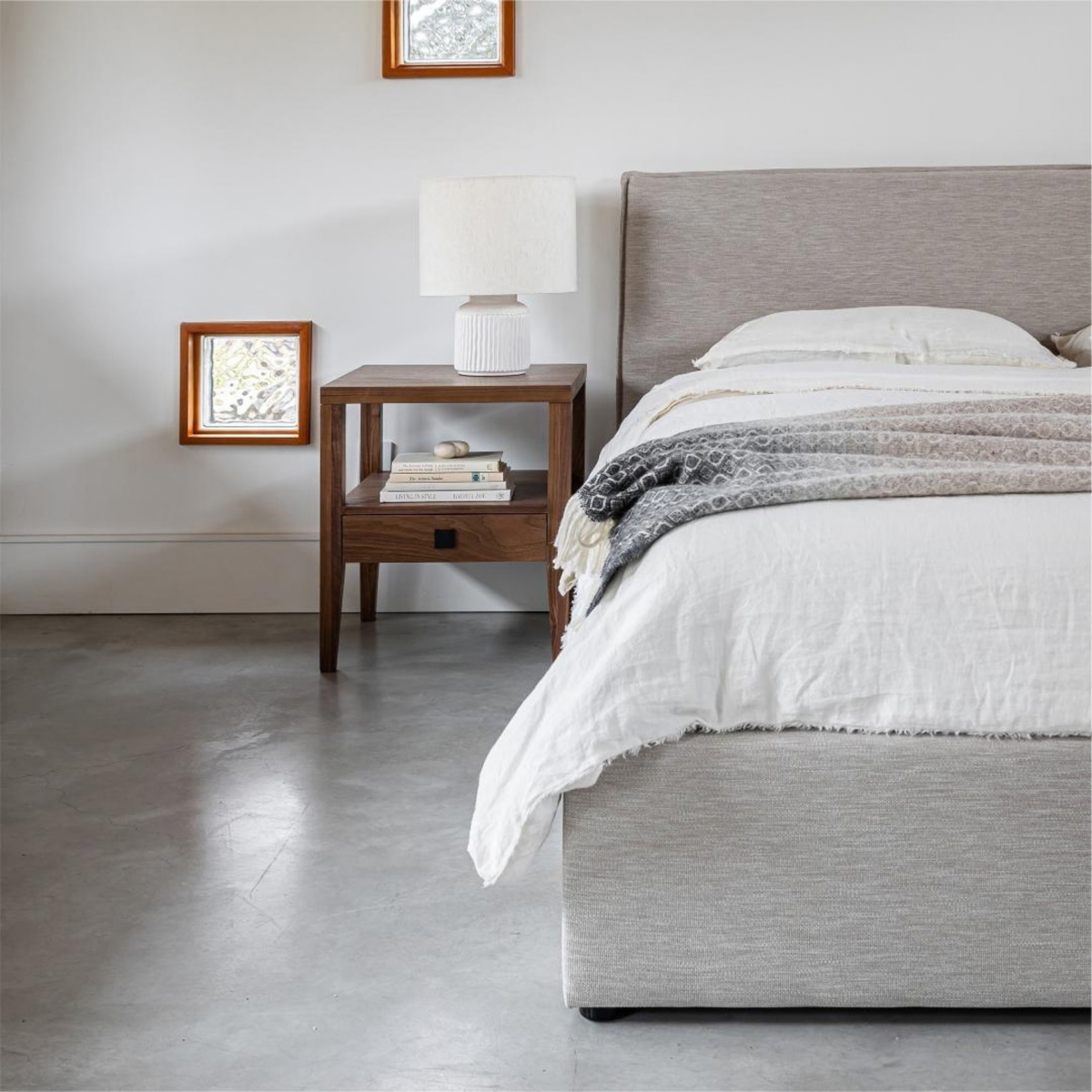 Jordan Short Storage Bed [Sand]