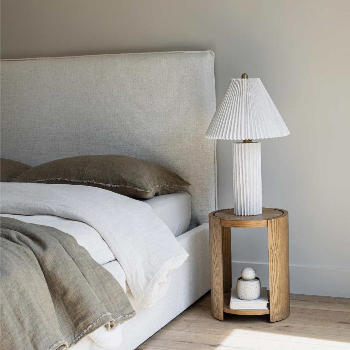 Foxx End Table