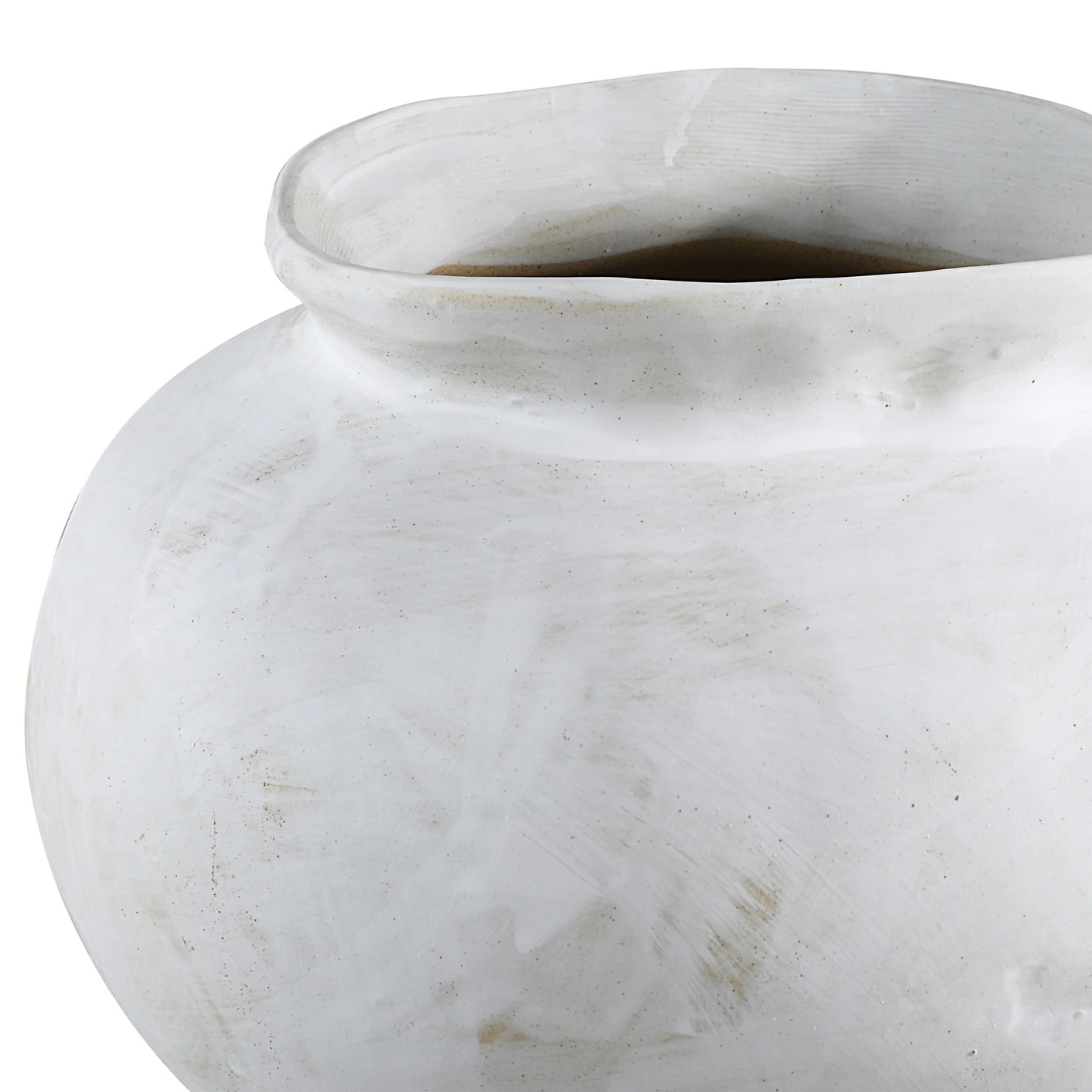 Evariste Vase