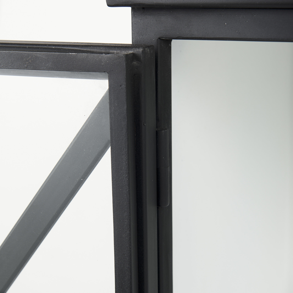 Aurelia Accent Cabinet