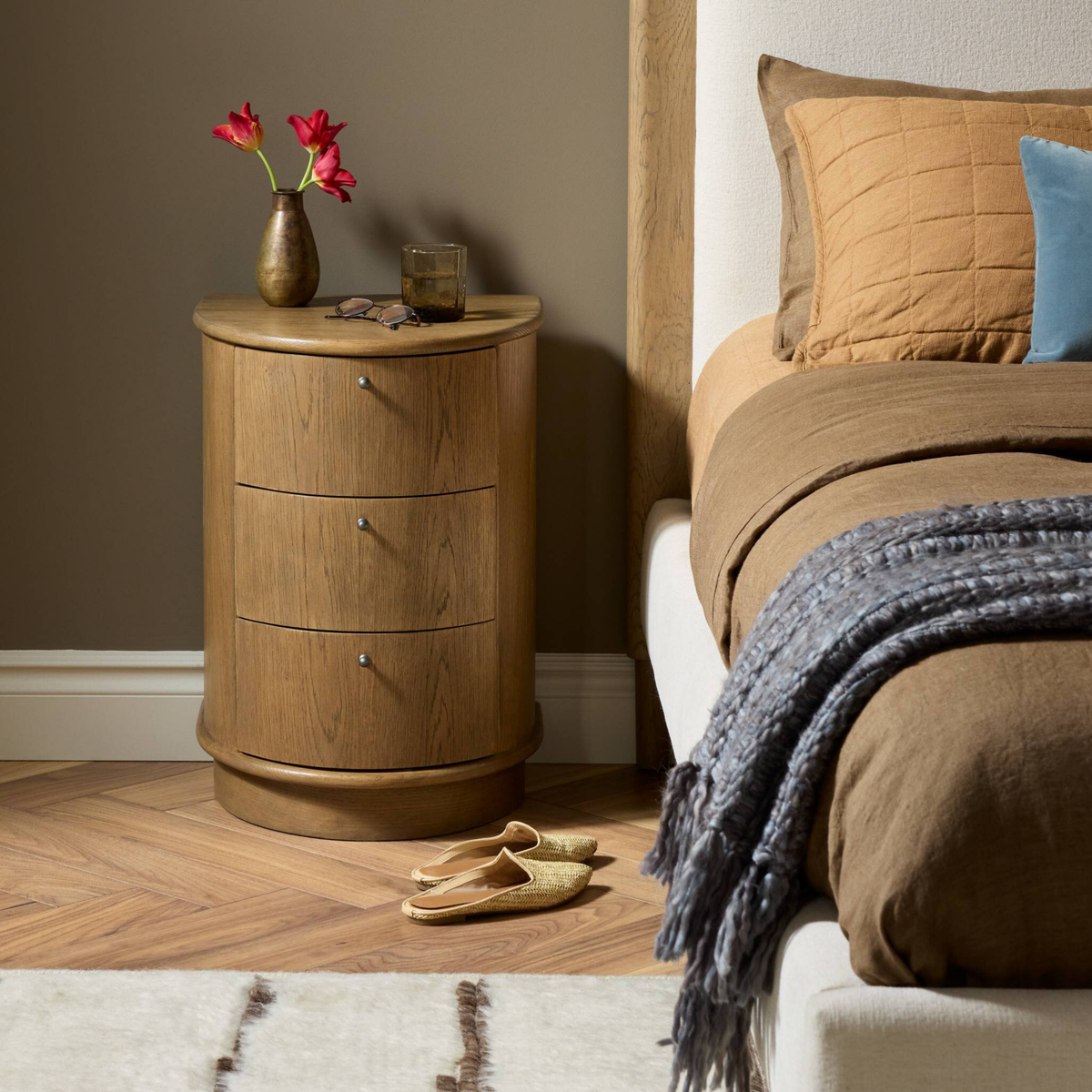 Zorielle Nightstand