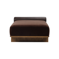 Tilley Chaise