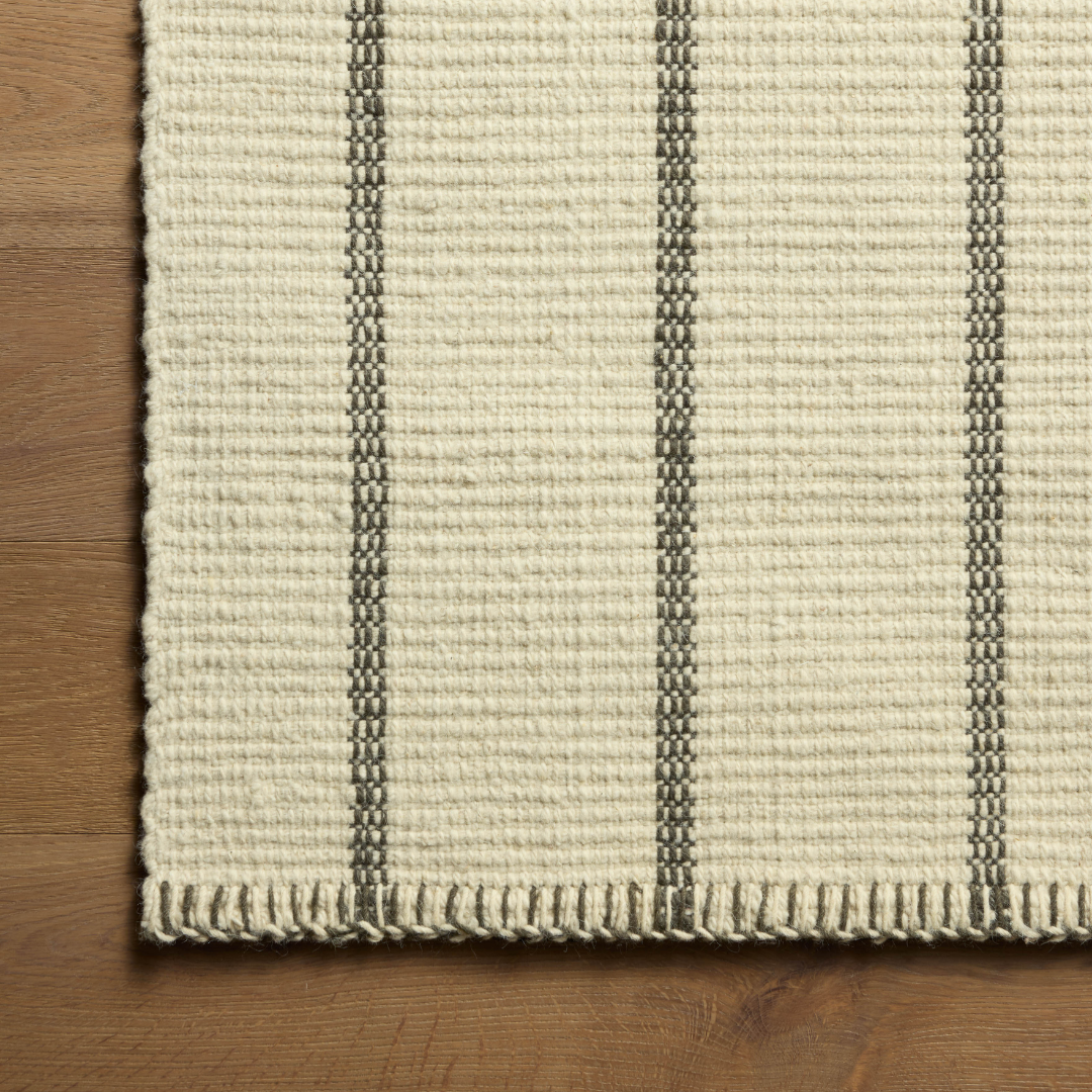 Harlan (Amber Lewis × Loloi) HLN-01 Rug [Ivory/Charcoal]