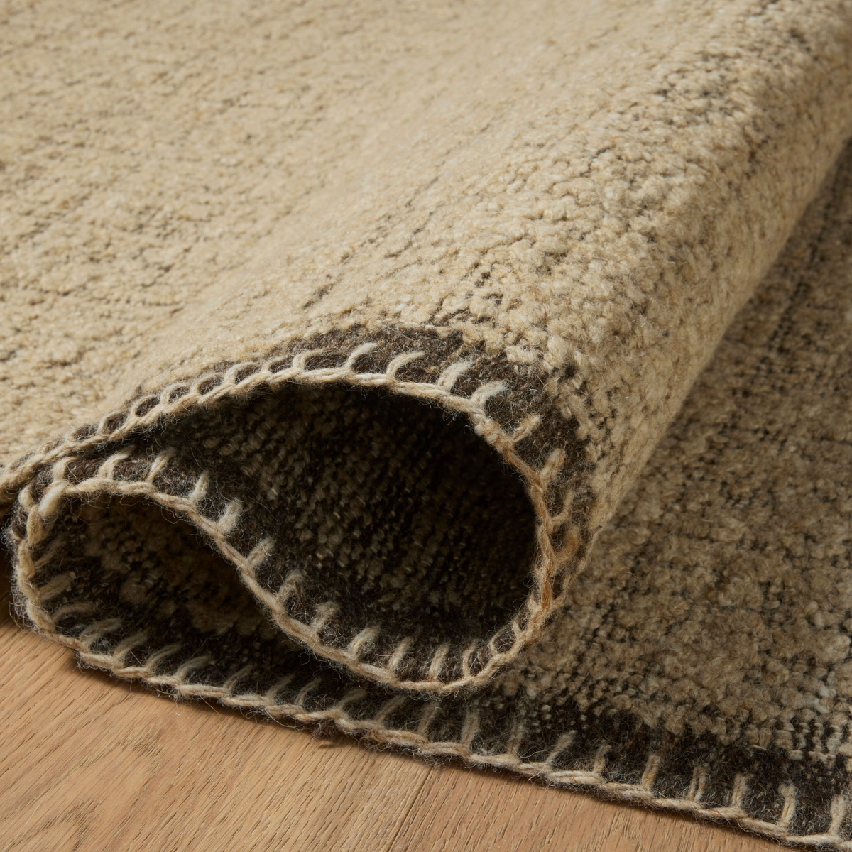 Bowie (Amber Lewis × Loloi) BOE-03 Rug [Sand/Coffee]