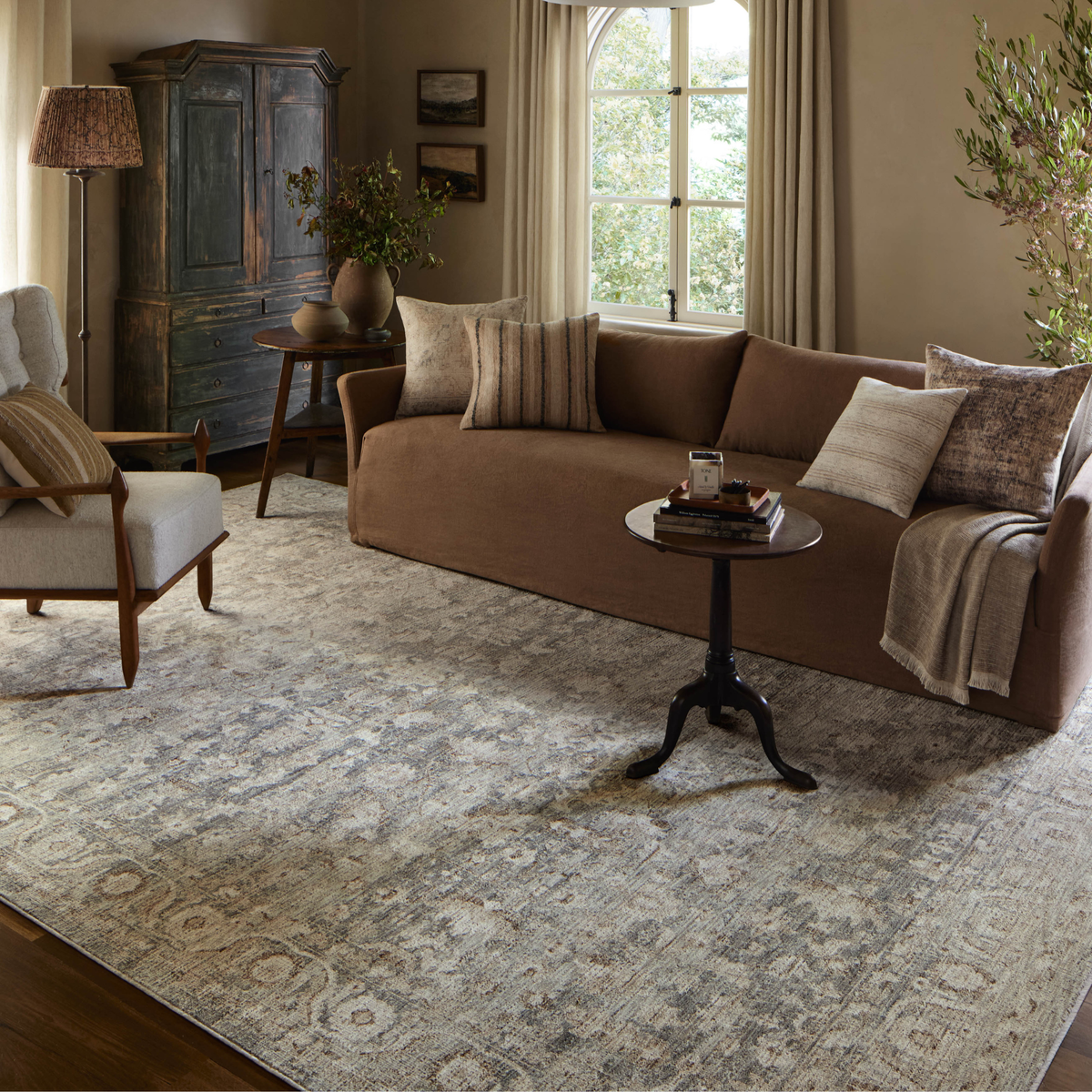 Honora (Amber Lewis × Loloi) HON-02 Rug [Slate/Beige]