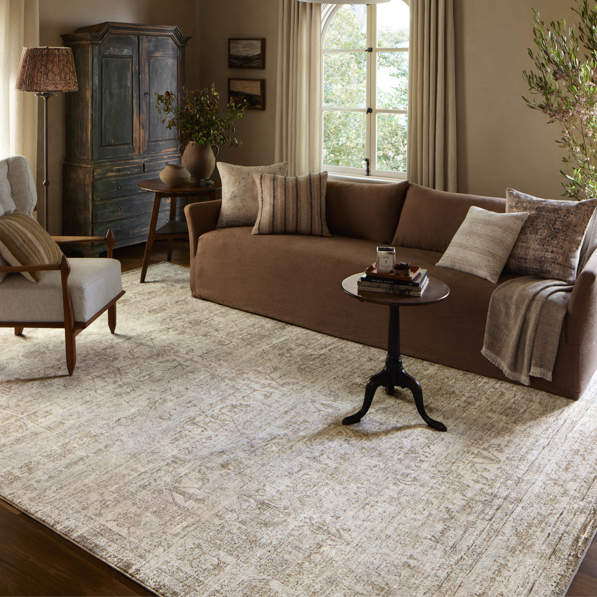 Honora (Amber Lewis × Loloi) HON-01 Rug [Ivory/Natural]