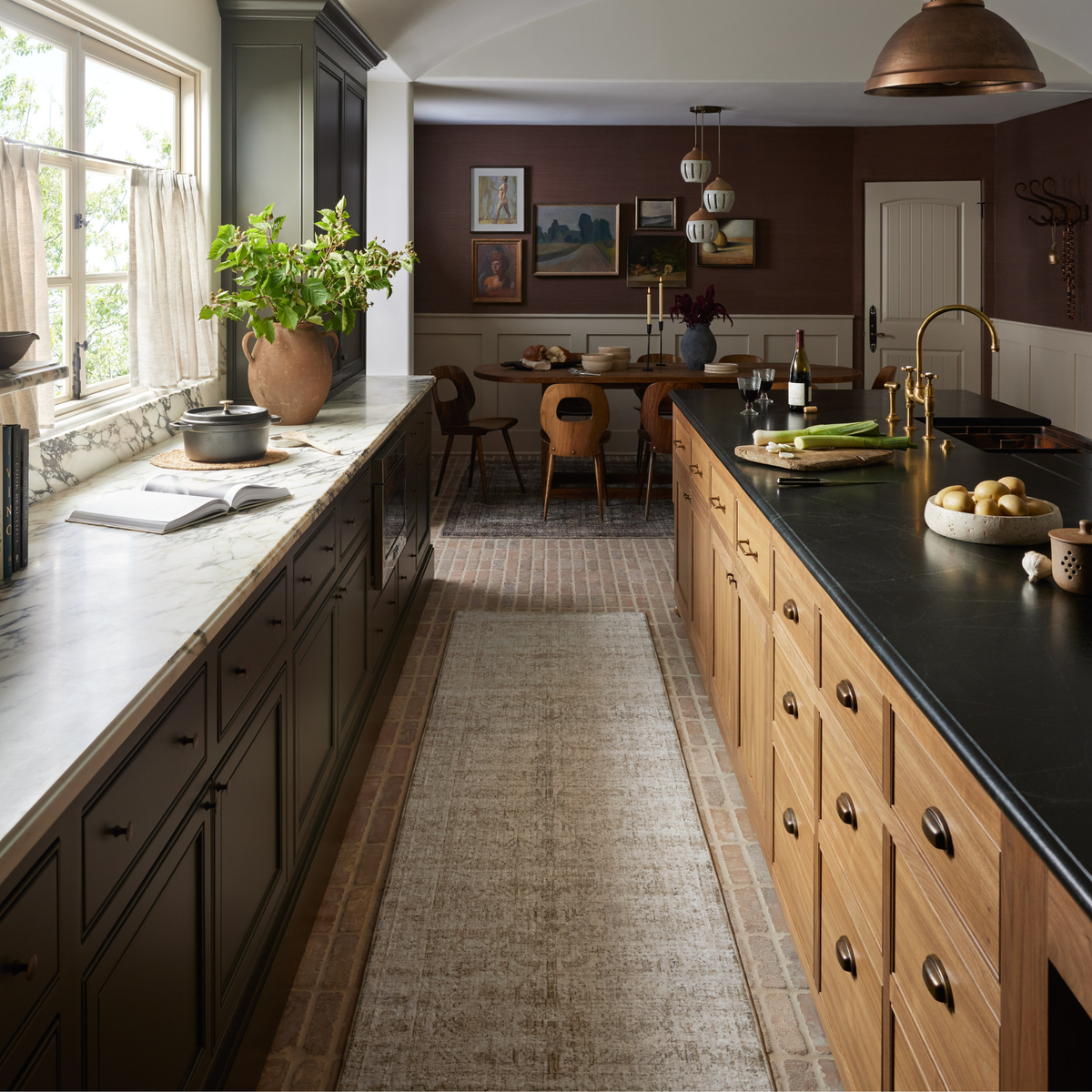 Honora (Amber Lewis × Loloi) HON-01 Rug [Ivory/Natural]