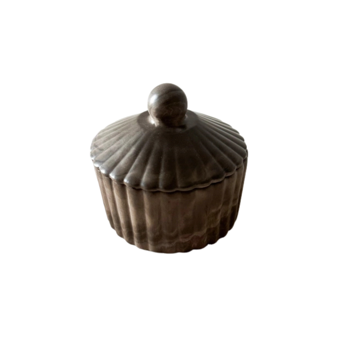 Fluted Pinch Bowl /w Lid - Mocha Stone