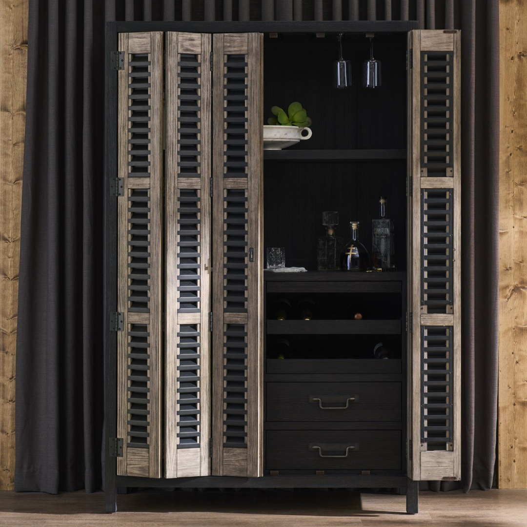Lucienne II Bar Cabinet /w LEDs