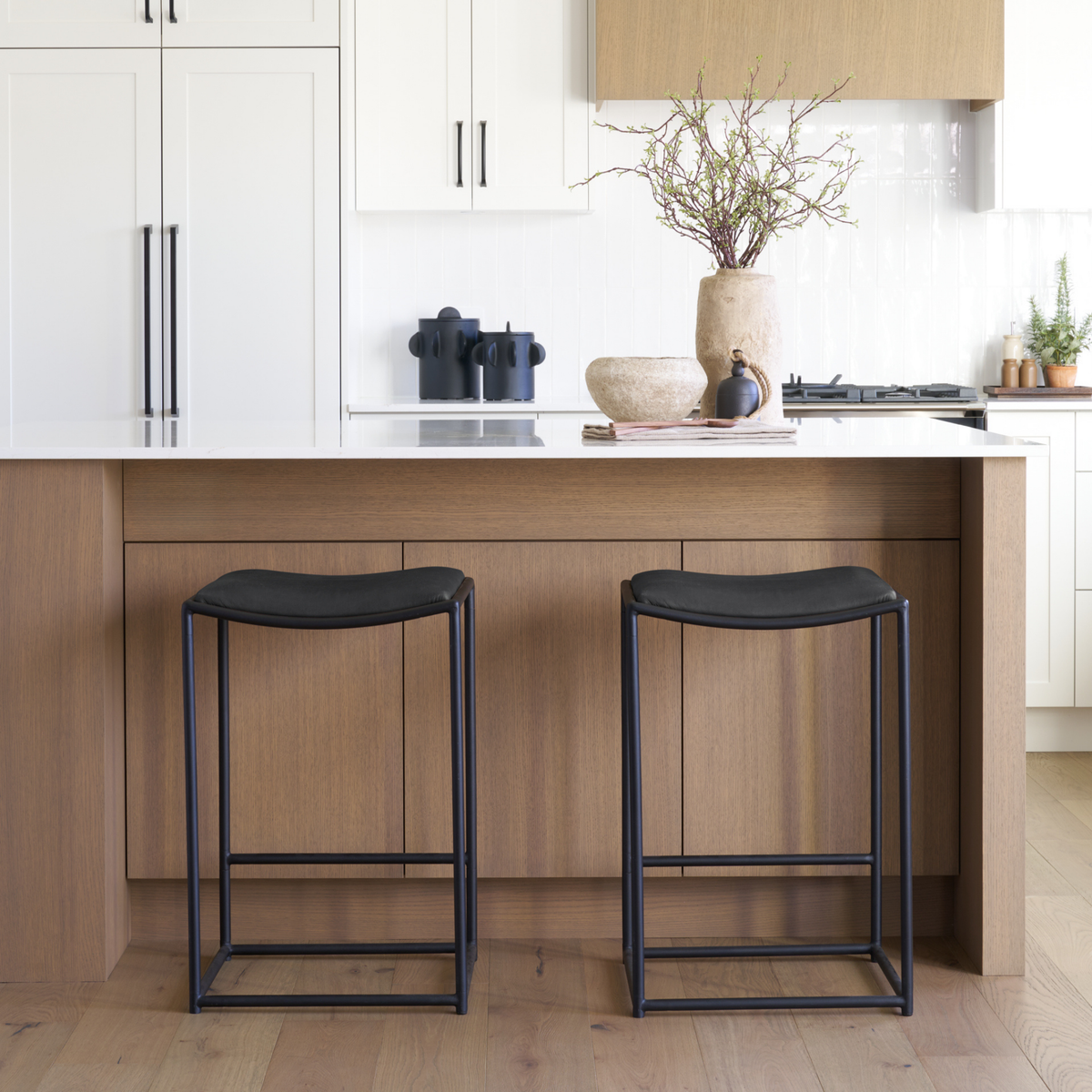 Taniel Counter Stool
